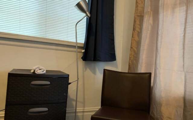 A-Center of Capital Hill- Sleep 2