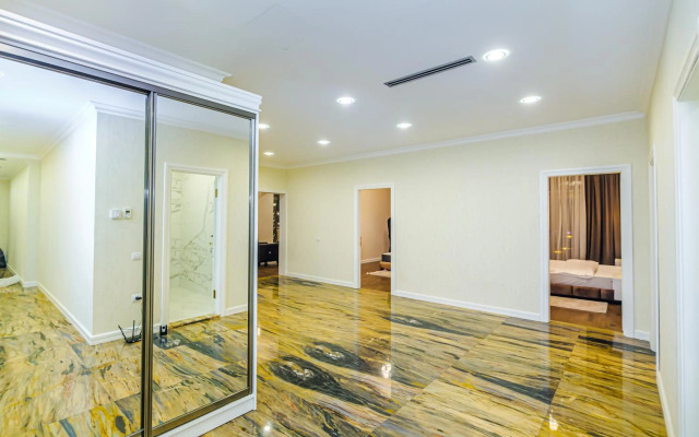 VIP Apartment in Buta palace 703