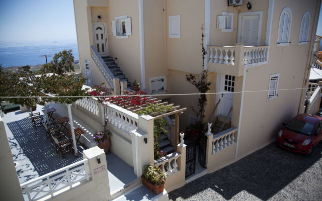 Villa Ilias Caldera Hotel