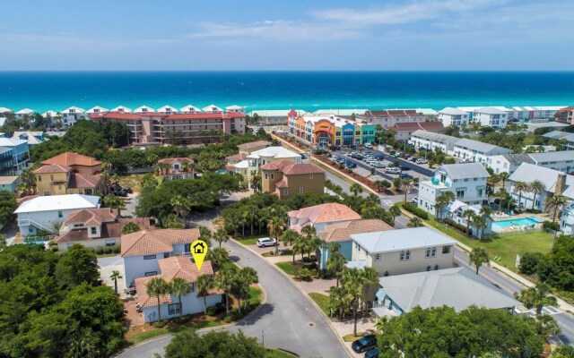 Sea La Vie in Miramar Beach