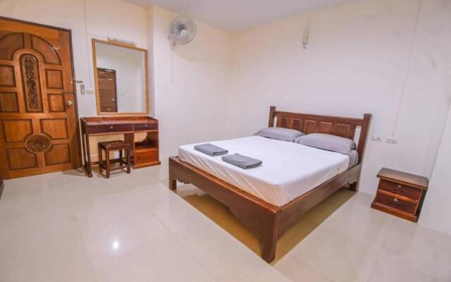 OYO 75398 The Wanna Pattaya