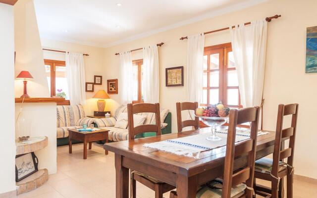 SON COLL - Villa for 5 people in Lloseta.