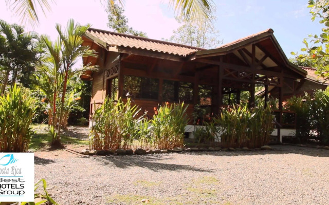 Kenaki Lodge