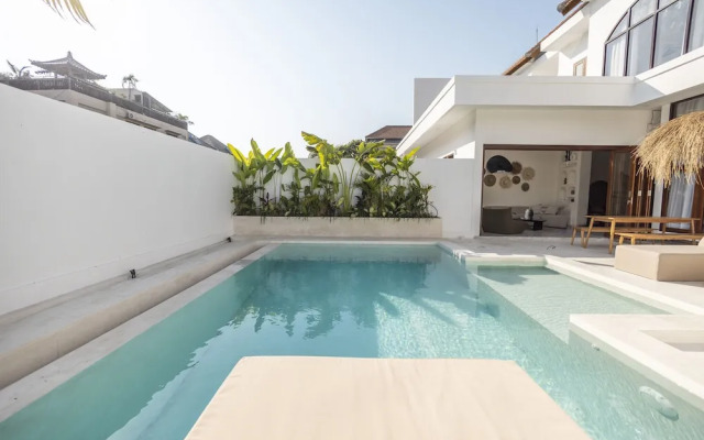 Beach Villas Canggu 300m from Echo Beach