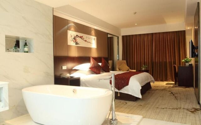 Golden Palace Hotel