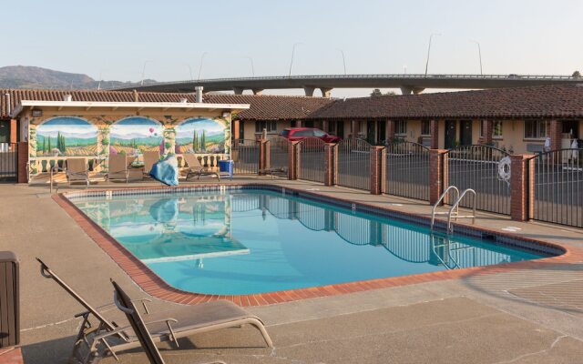 Wine Valley Lodge