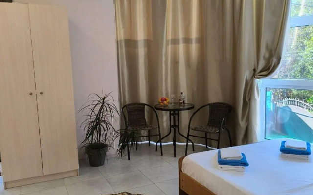 Rozaliya Guest house