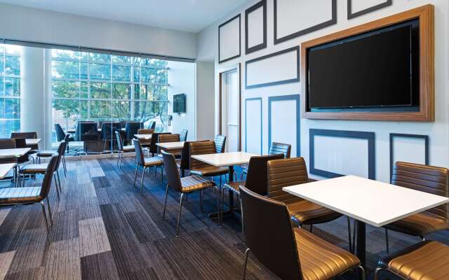 Hyatt House Washington DC/The Wharf