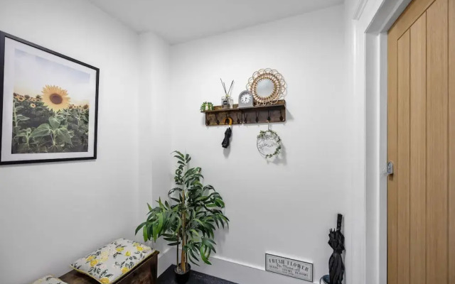 Queens Mile 2 With Free Parking By My Getaways