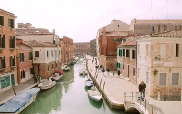 Grimaldi Apartments Ca' Lucy Canal views