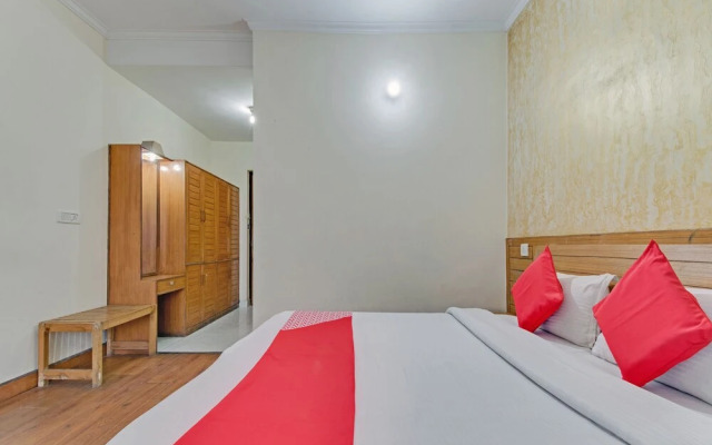 OYO 4249 Hotel Ark