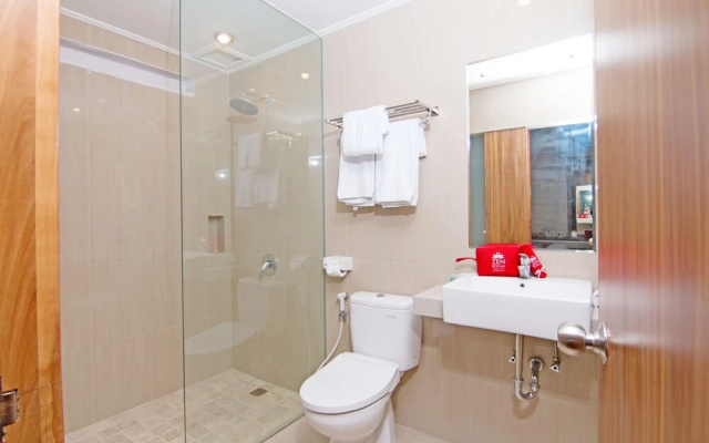 Seminyak Lagoon All Suites Hotel