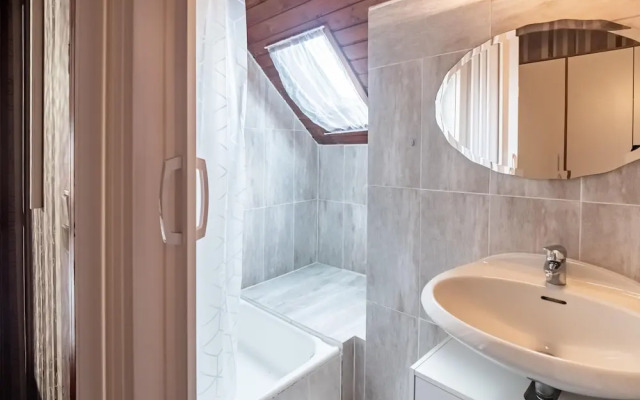 Holiday Home for Groups in Kinheim