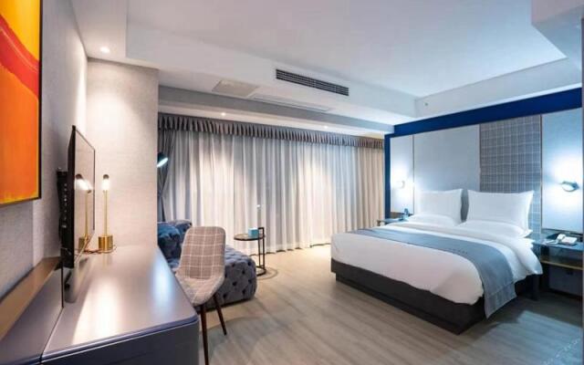 LanOu Hotel Guiyang High-Speed Railway North Station