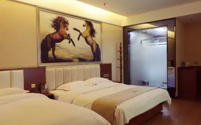 Qinyuan Zhixuan Hot Spring Hotel