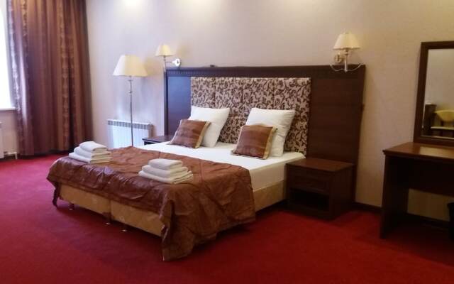 Rauan Hotel