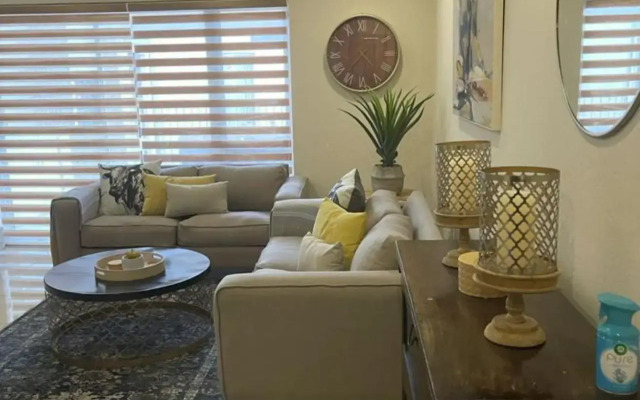 Luxury Spacious Executive Apartment
