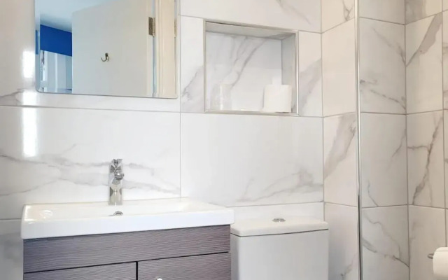 Mentone Hotel