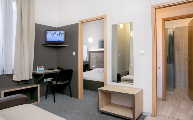 Hotel Niky