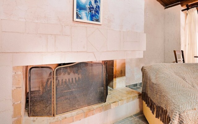 Quaint Holiday Home in Volimes Near Navagio Beach
