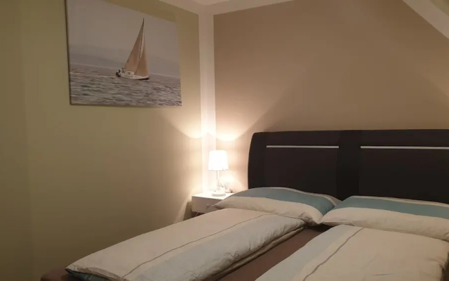 Exquisit Seapoint Apartment