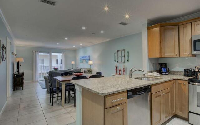 Palm Bay Club - Bayside