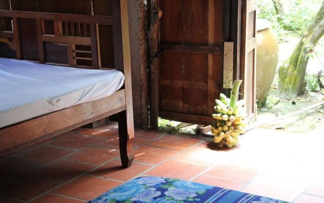 Peaceful Homestay in the Middle of Fruit Garden - Room With Four Double Beds