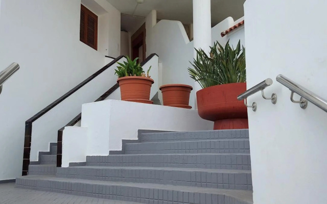 Los Cristianos Apartment, 1 bedroom Wifi Free & Big Terrace