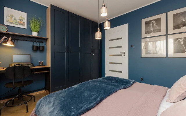 Stylish Apartment in Żoliborz by Renters