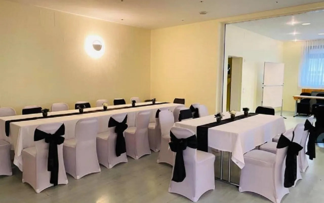 LILTON Hotel Zuffenhausen