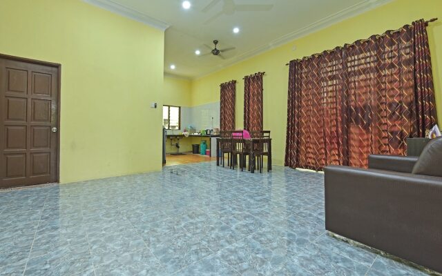 OYO Home 90607 Casaria Besut