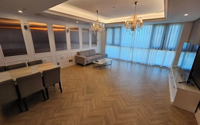W Residence Hotel Centum City