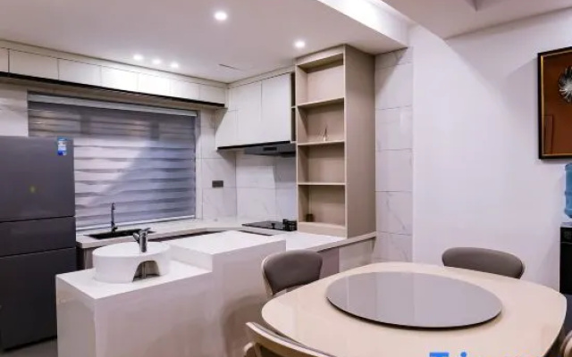 Youju 17 Degree Minsu (Weining Convention and Exhibition Center Stor)