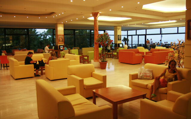 Eri Beach Hotel