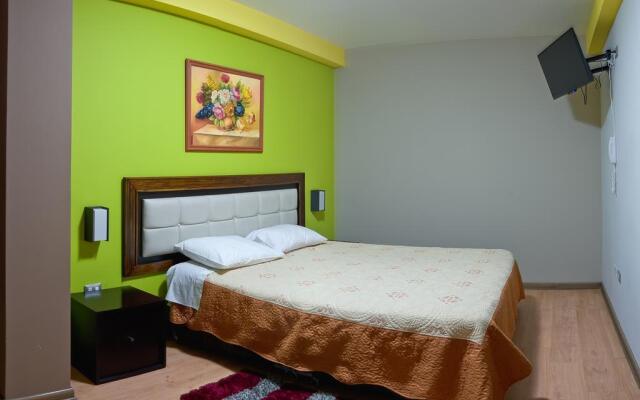 Plaza Sur Hotel & Suites