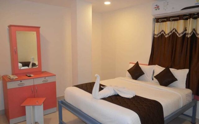 Ulo R2 Banquet and Room