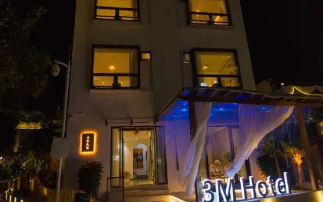 3M Hotel