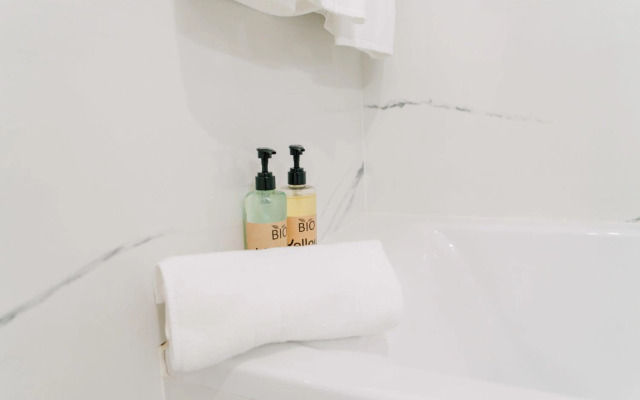 Oporto Yellow Apartments