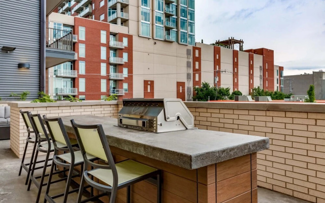 Stay Alfred at The James