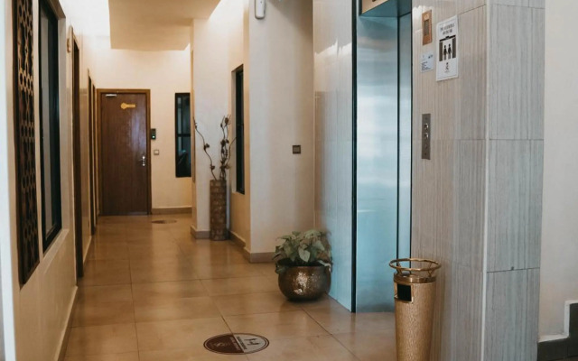 Saab Royale Hotel