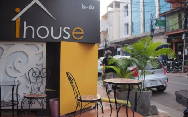 New iHouse Hotel - Hostel
