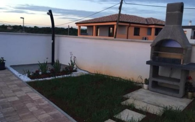 Noel - With Private Pool - A2-prvi kat