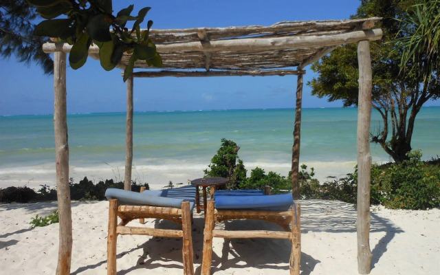 Mbuyuni Beach Village - Bungalows