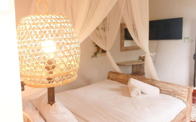 Danaya's Cottage and Studio