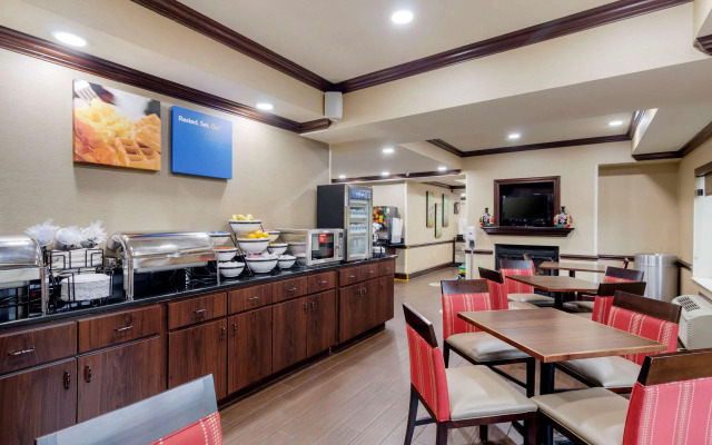 Comfort Inn & Suites Hillsville I-77