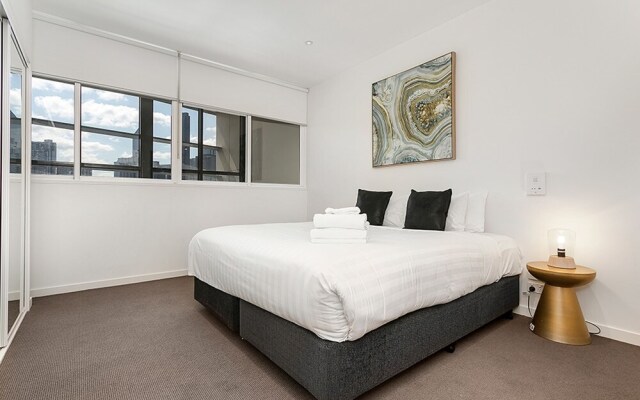 Melbourne Holiday Apartments South Wharf