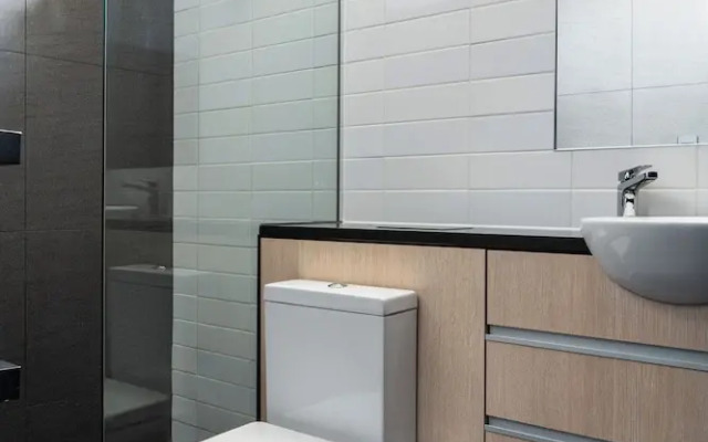 Deluxe Inner-city Apartment on Moray