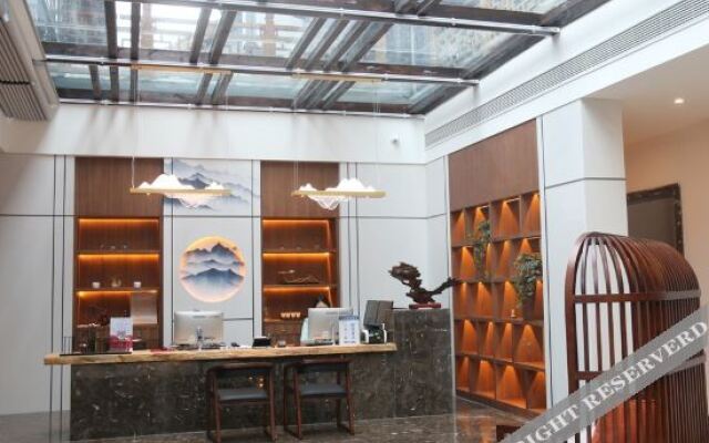 Yujian Courtyard
