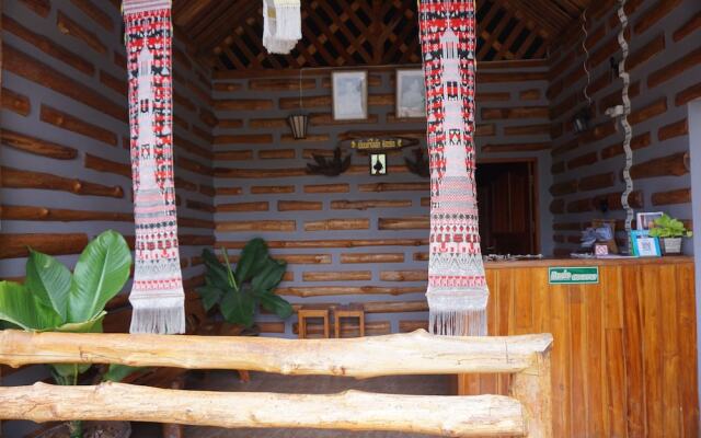 Chiang Kham Tilue Resort