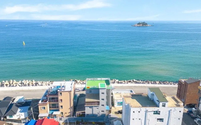 Sokcho Bird Island Pension